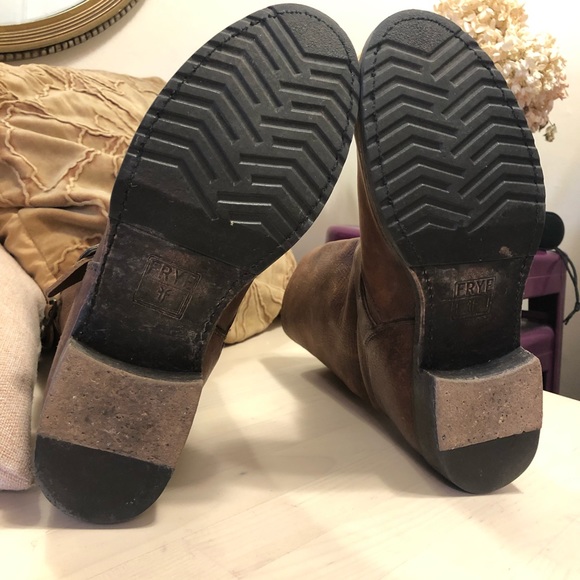 Distressed Frye leather motorcycle boots - Picture 8 of 9